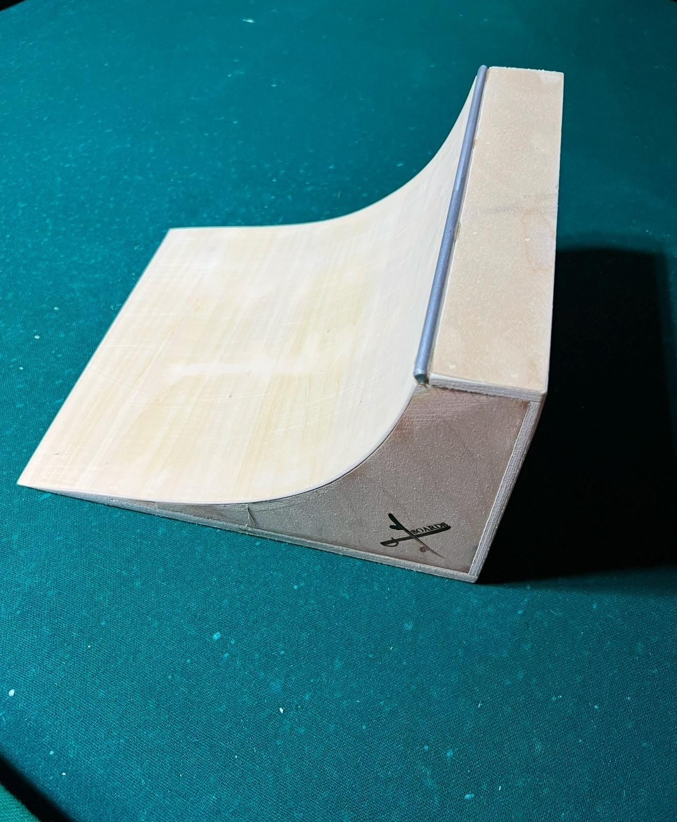 Fingerboard single Half pipe vert ramp Soards - Made in the USA